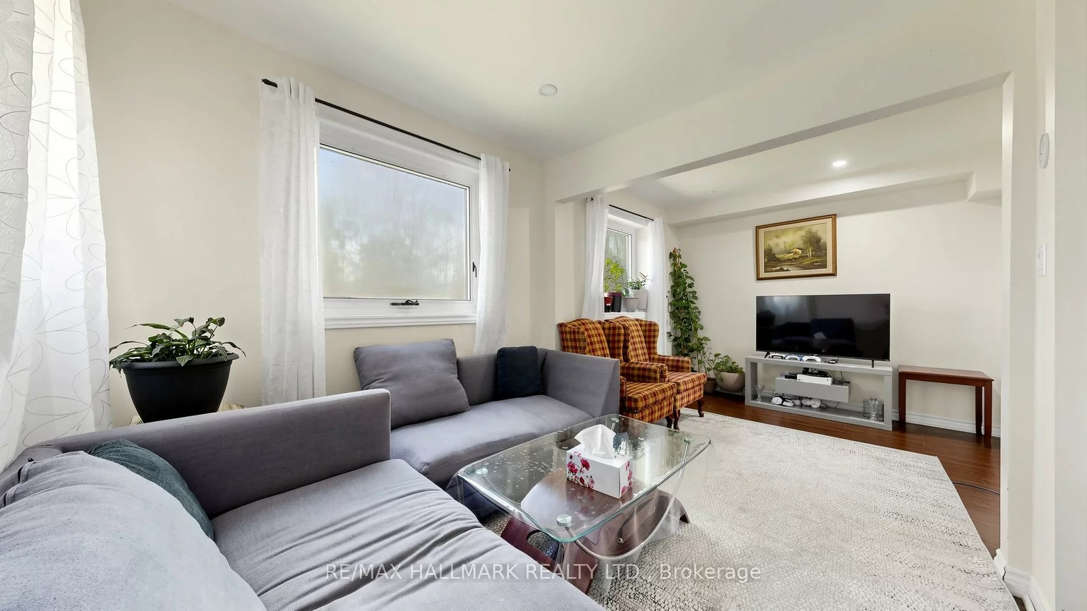 46, Collins, Aurora Heights, Aurora