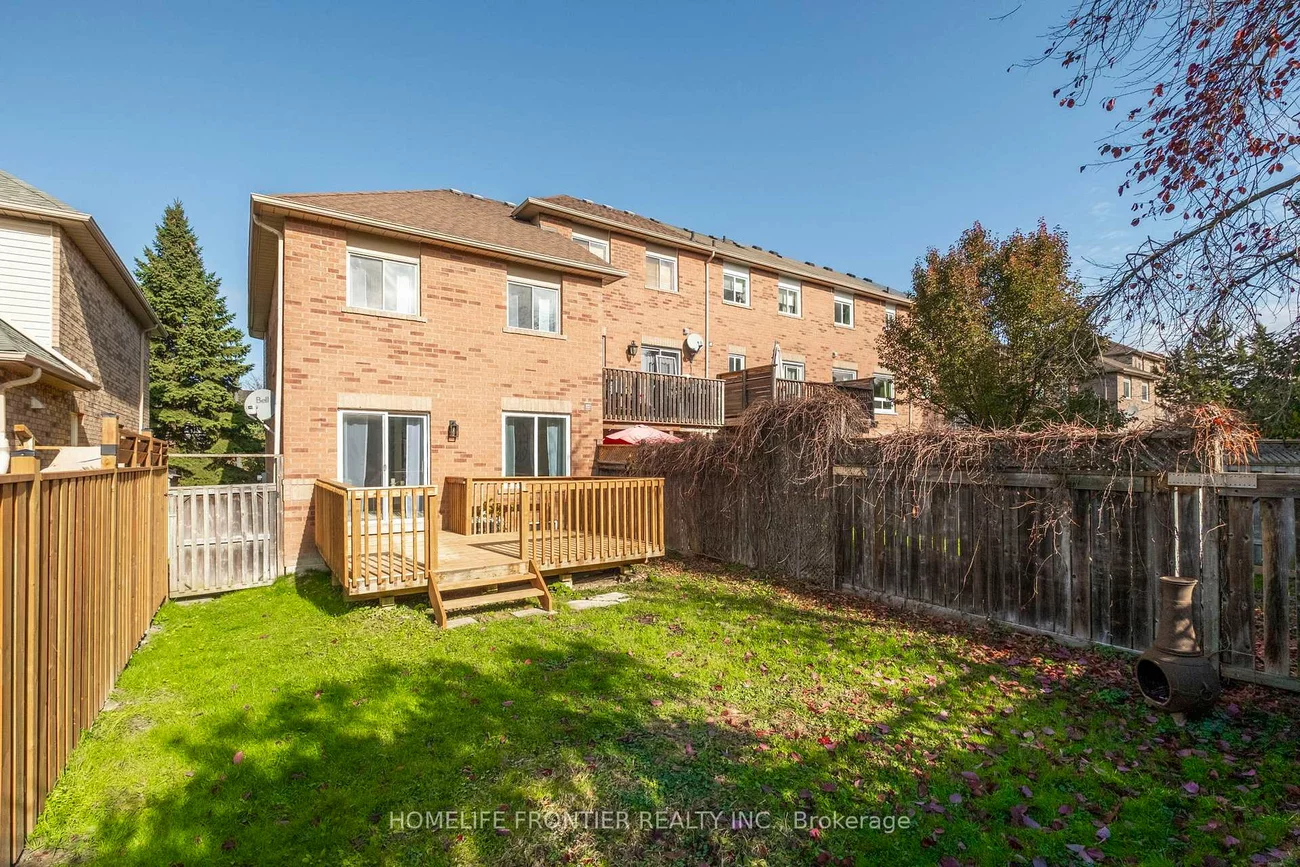 19, Bowler, Bayview Wellington, Aurora