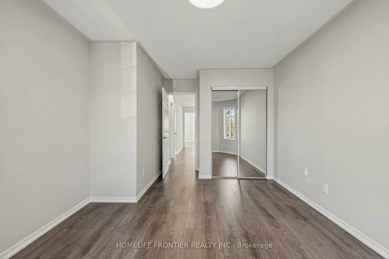 19, Bowler, Bayview Wellington, Aurora