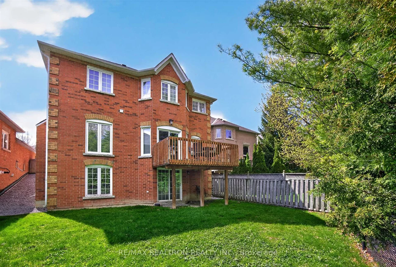 5, Yvonne, Bayview Wellington, Aurora
