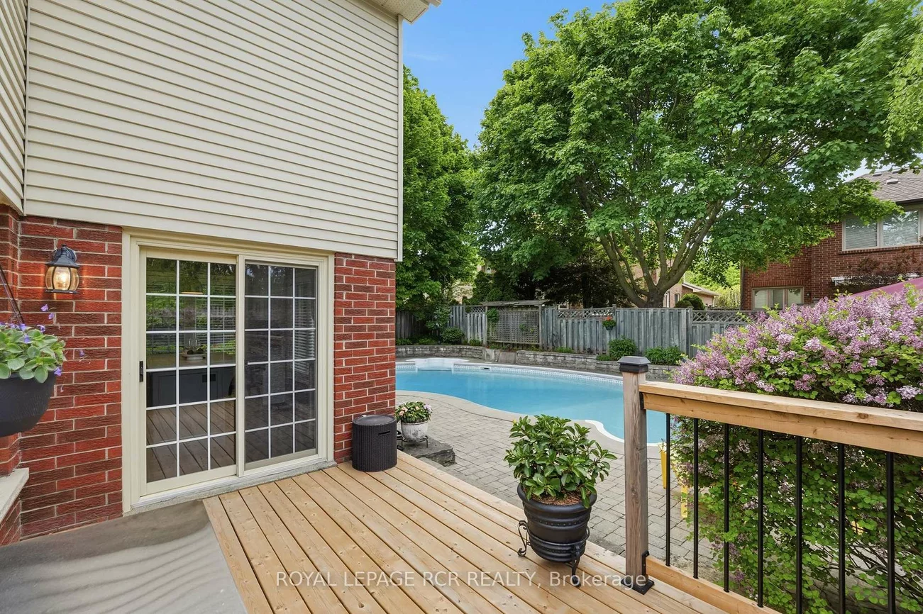 40, Moffat, Aurora Heights, Aurora