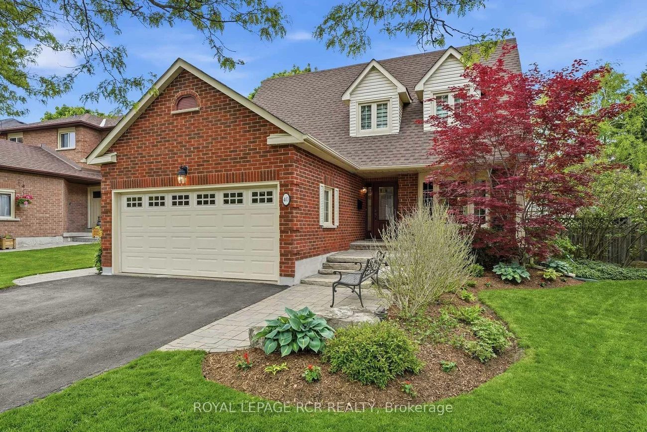 40, Moffat, Aurora Heights, Aurora