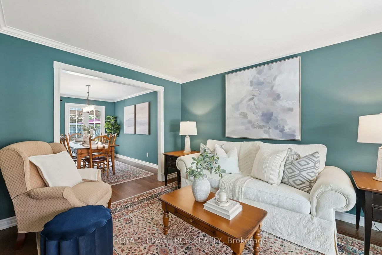 40, Moffat, Aurora Heights, Aurora