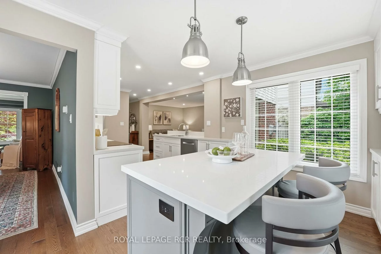 40, Moffat, Aurora Heights, Aurora