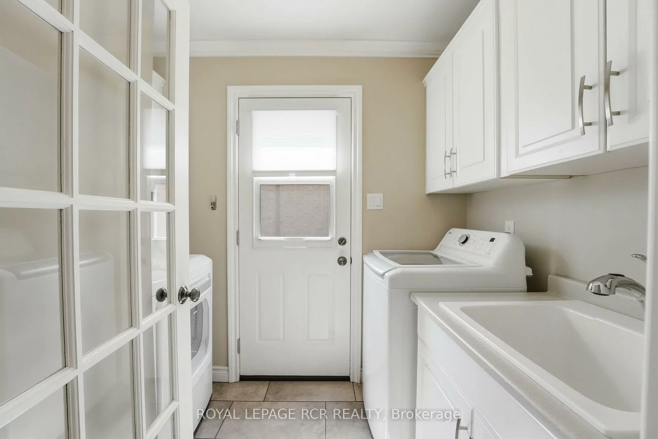 40, Moffat, Aurora Heights, Aurora