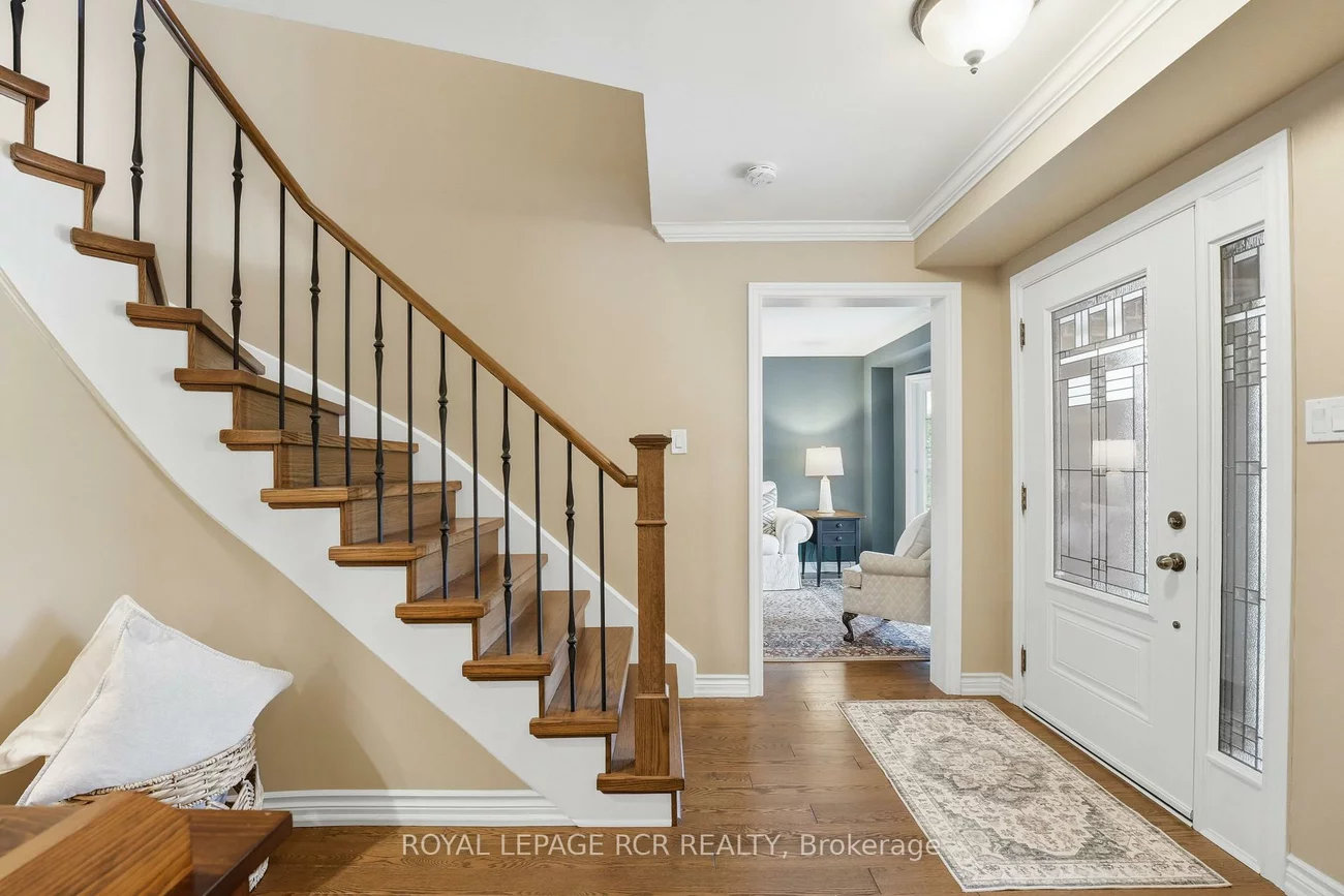 40, Moffat, Aurora Heights, Aurora