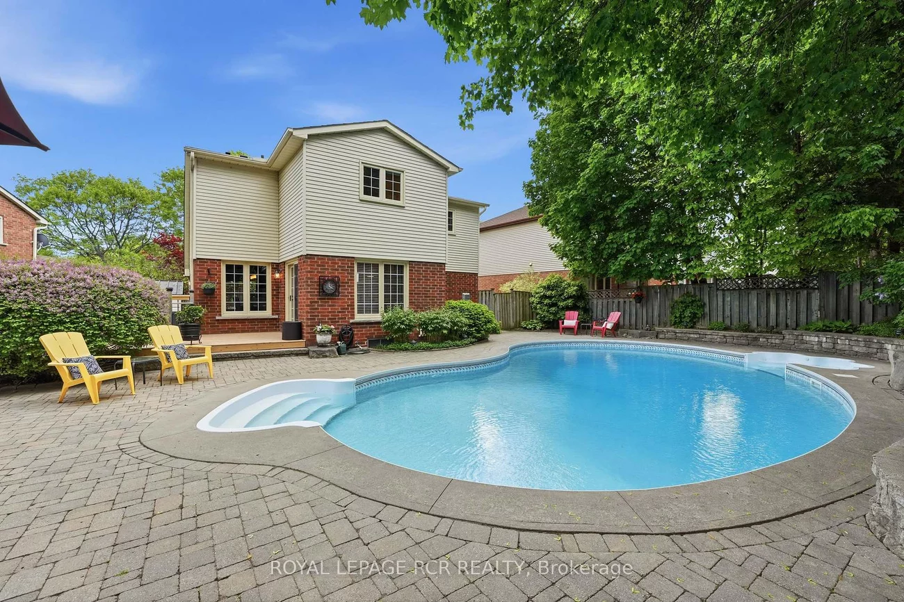 40, Moffat, Aurora Heights, Aurora