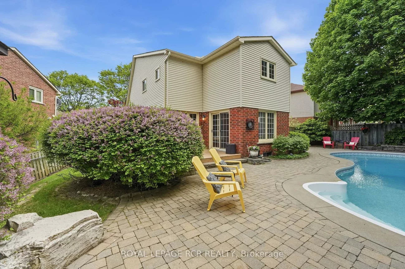 40, Moffat, Aurora Heights, Aurora