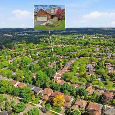 40, Moffat, Aurora Heights, Aurora