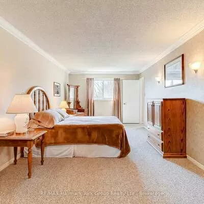 42, Lanewood, Hills of St Andrew, Aurora