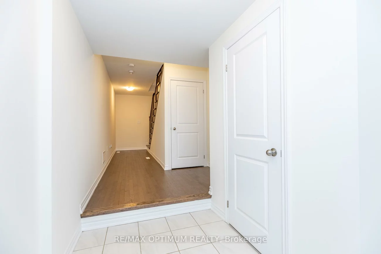 15, Gunton, Bayview Northeast, Aurora