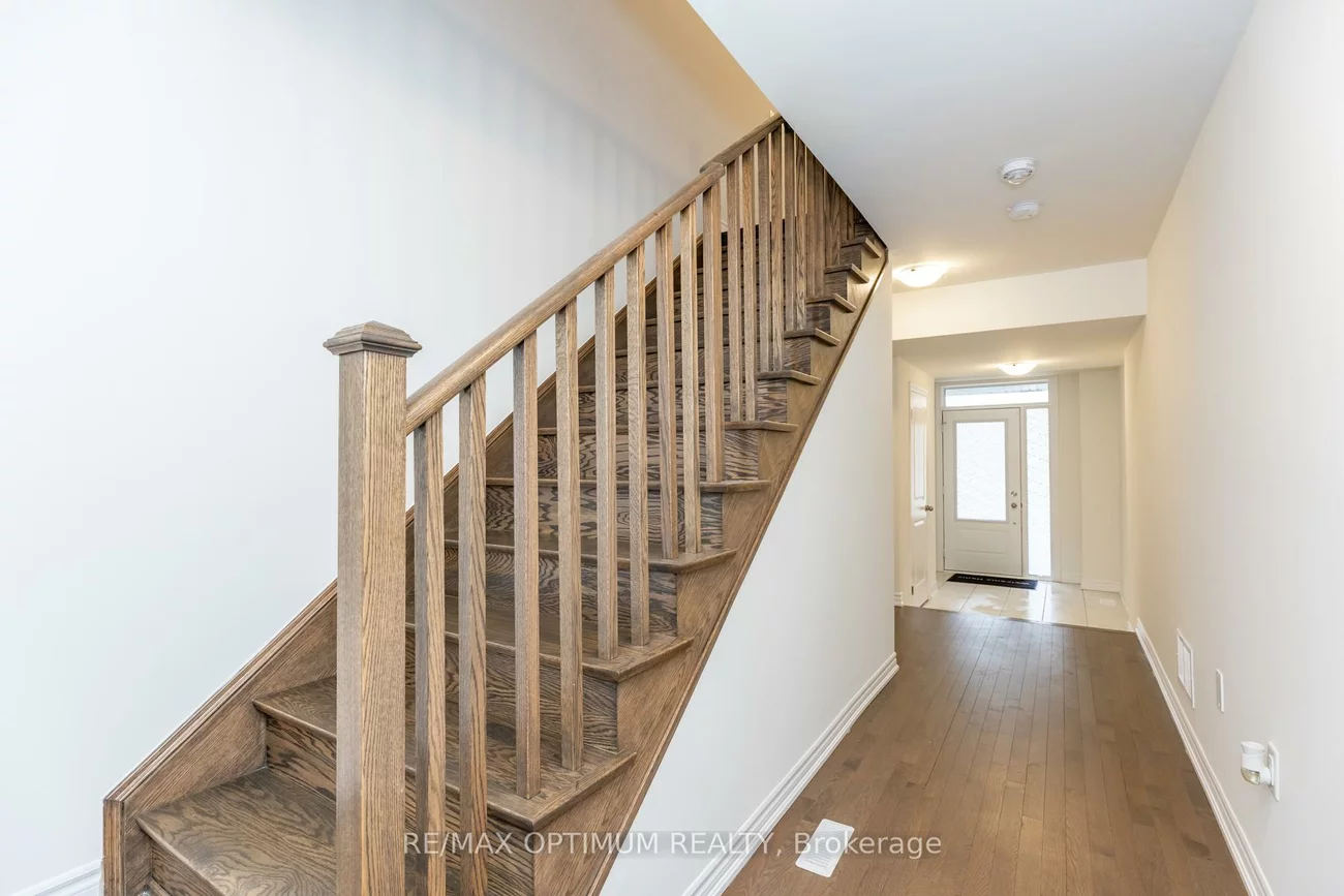 15, Gunton, Bayview Northeast, Aurora