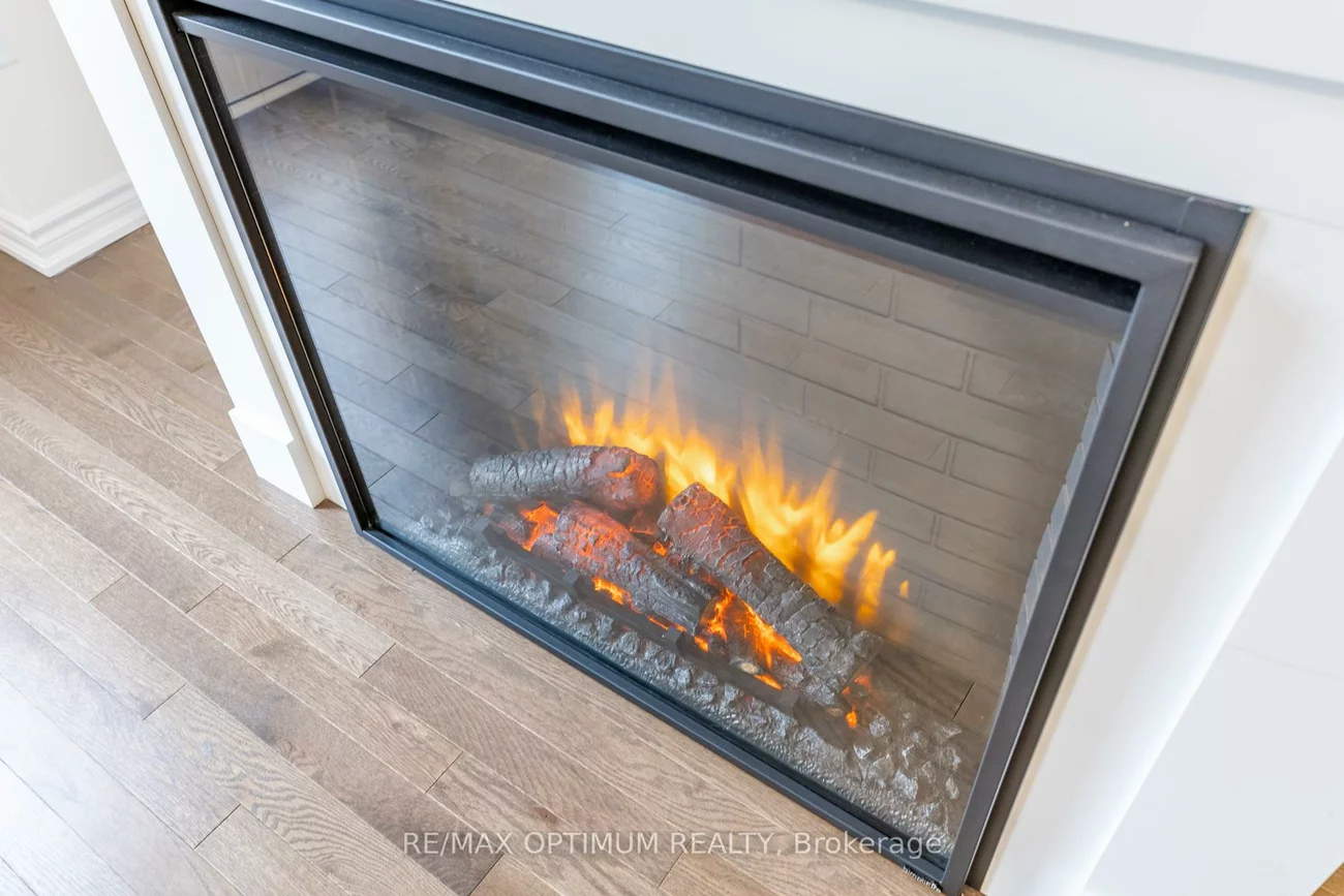 15, Gunton, Bayview Northeast, Aurora