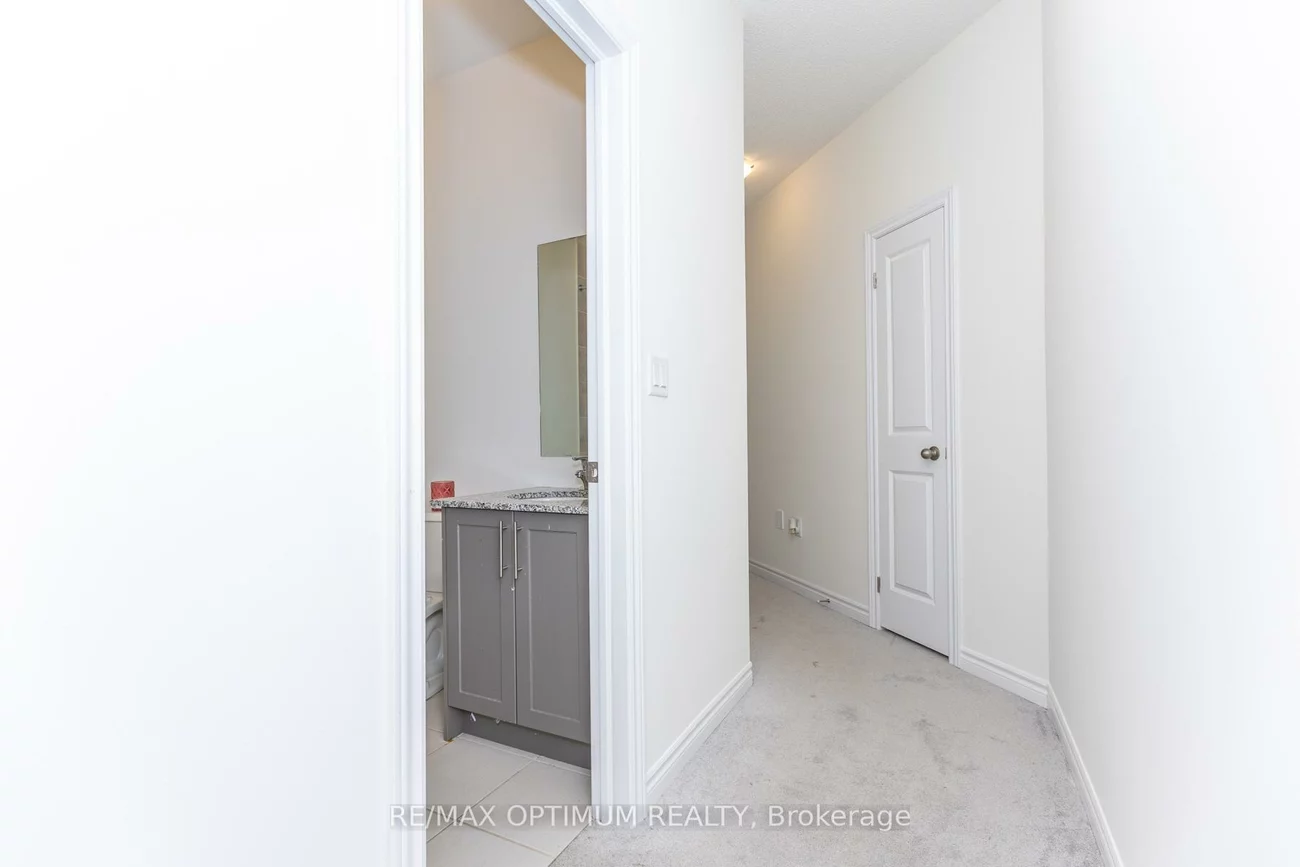 15, Gunton, Bayview Northeast, Aurora