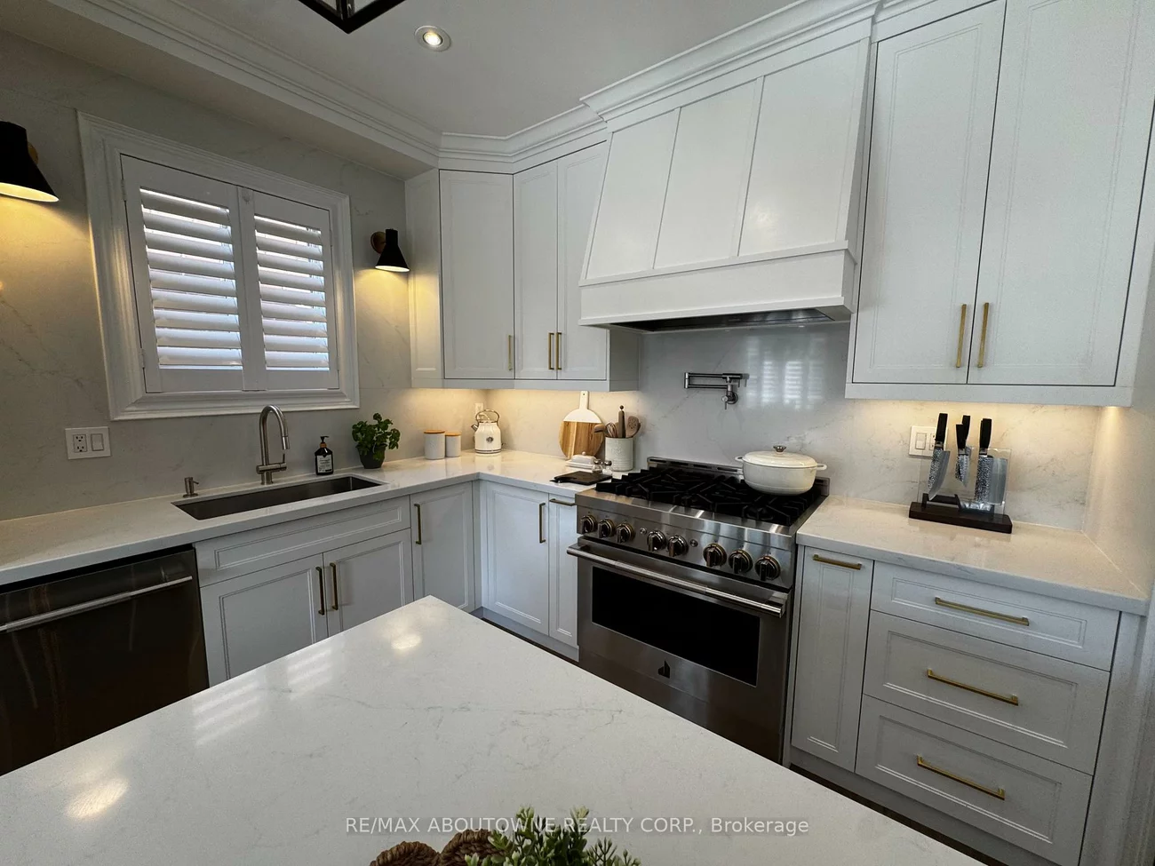 85, Earl Stewart, Bayview Wellington, Aurora