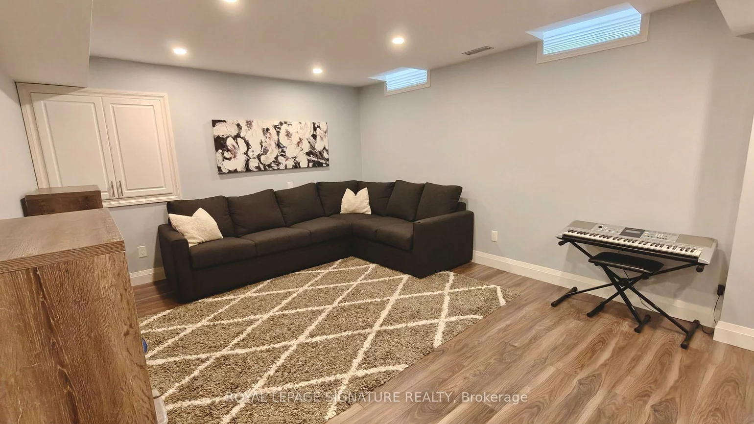 14, Ostick, Bayview Wellington, Aurora