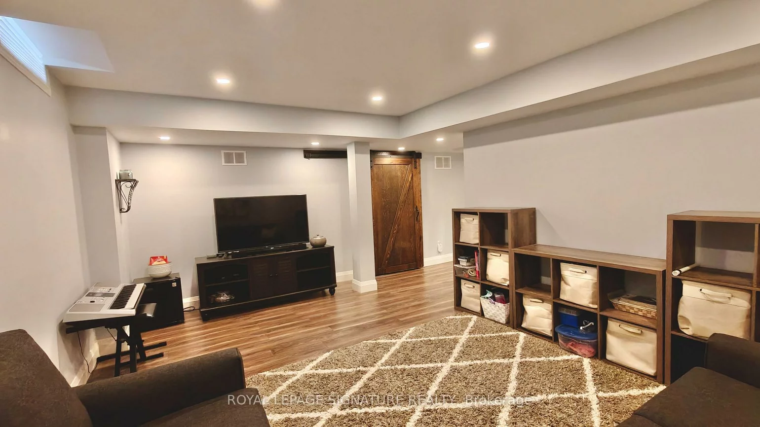 14, Ostick, Bayview Wellington, Aurora