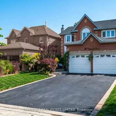 167, Covent, Aurora Highlands, Aurora