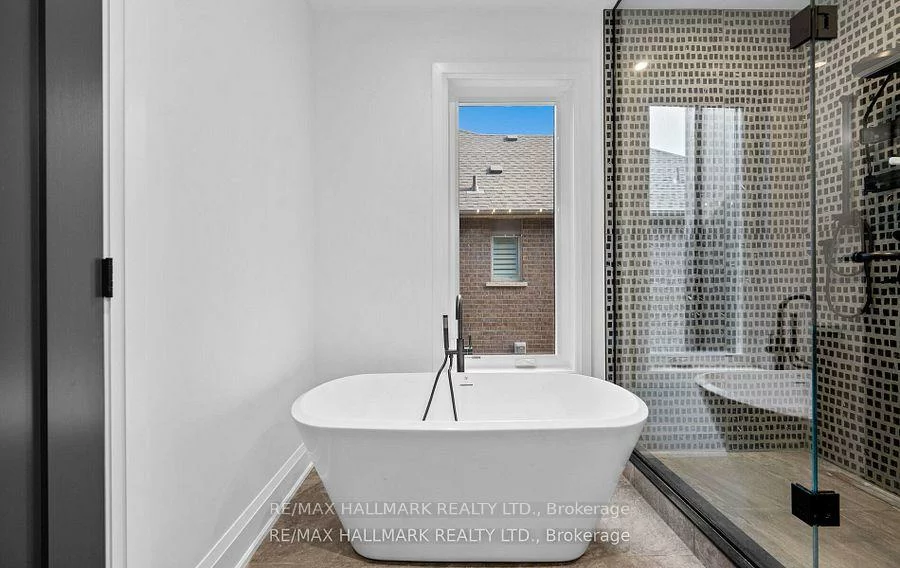 119, Pointon, Bayview Northeast, Aurora