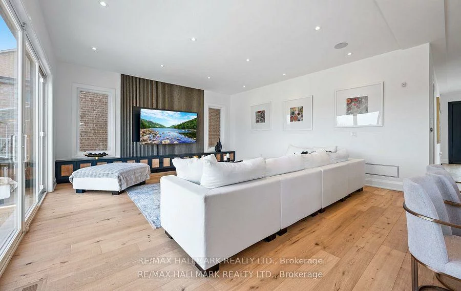 119, Pointon, Bayview Northeast, Aurora