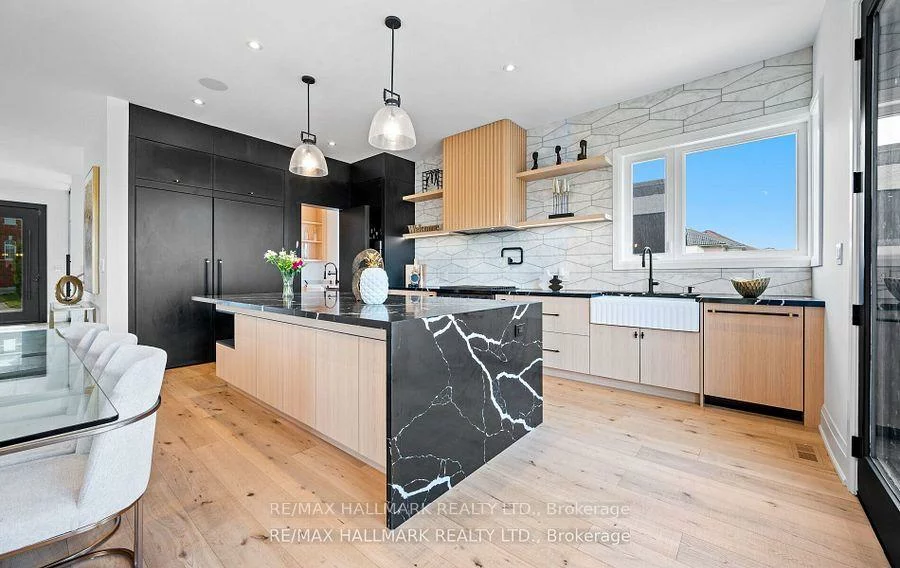 119, Pointon, Bayview Northeast, Aurora