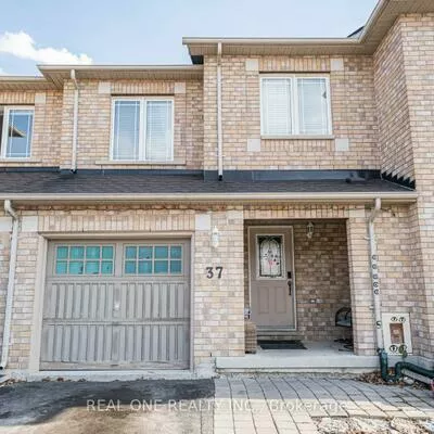 37, Bilbrough, Bayview Northeast, Aurora
