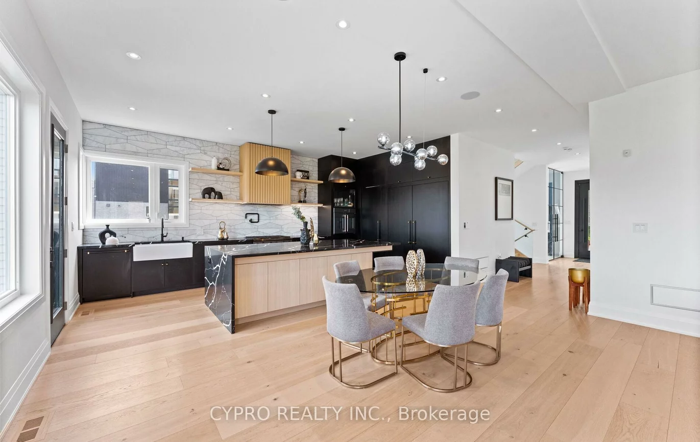 88, Cosford, Bayview Northeast, Aurora