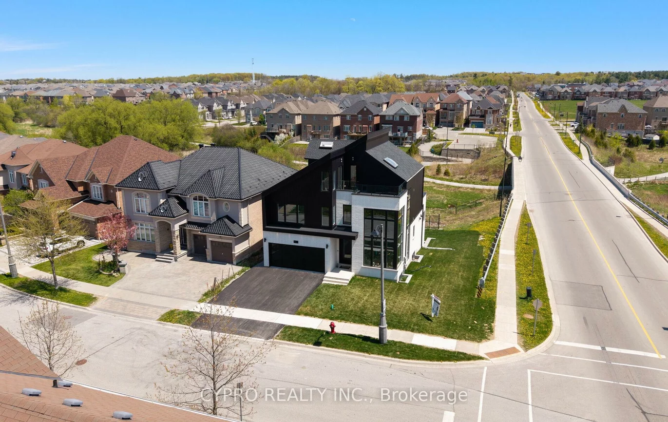 88, Cosford, Bayview Northeast, Aurora