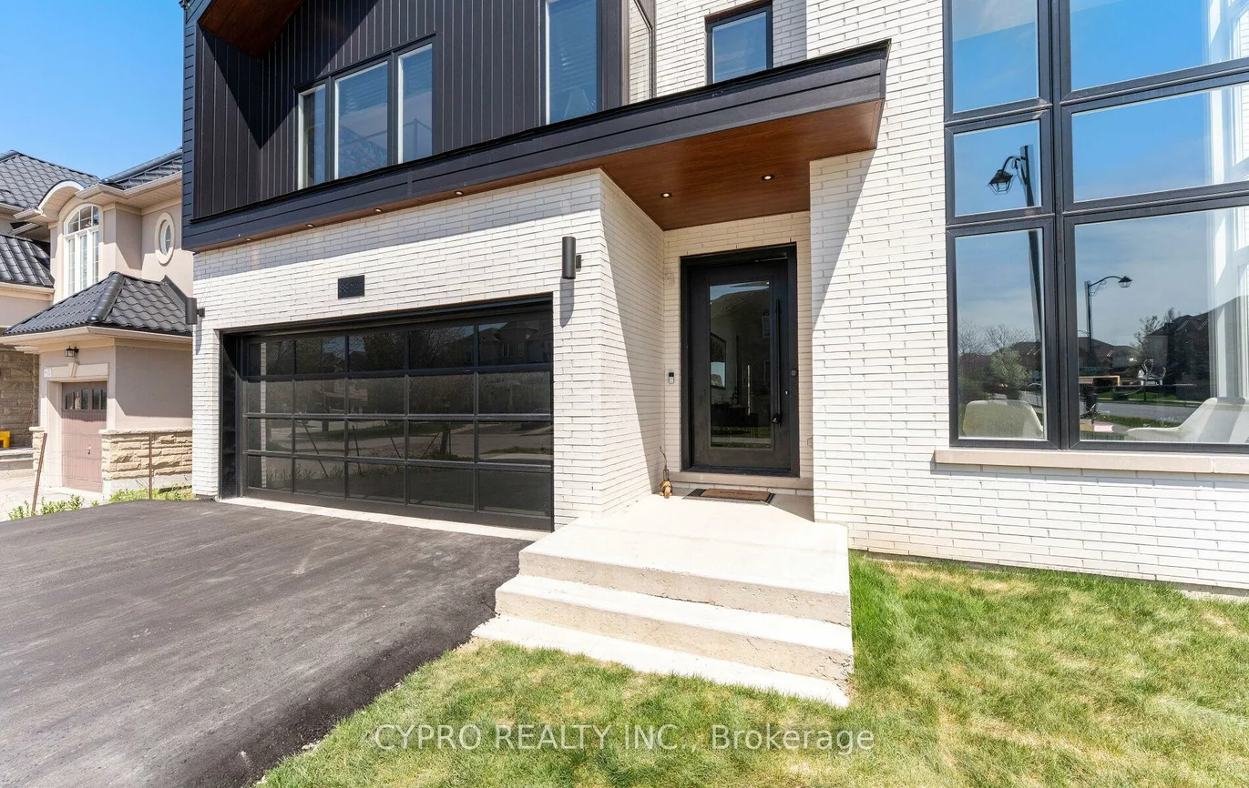 88, Cosford, Bayview Northeast, Aurora