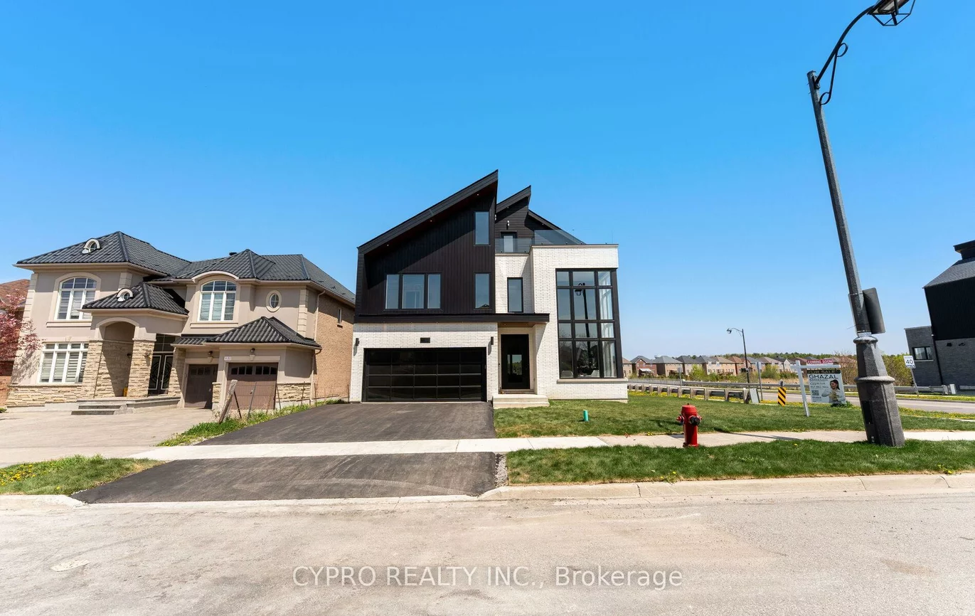 88, Cosford, Bayview Northeast, Aurora