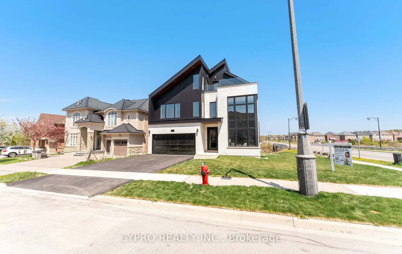 88, Cosford, Bayview Northeast, Aurora