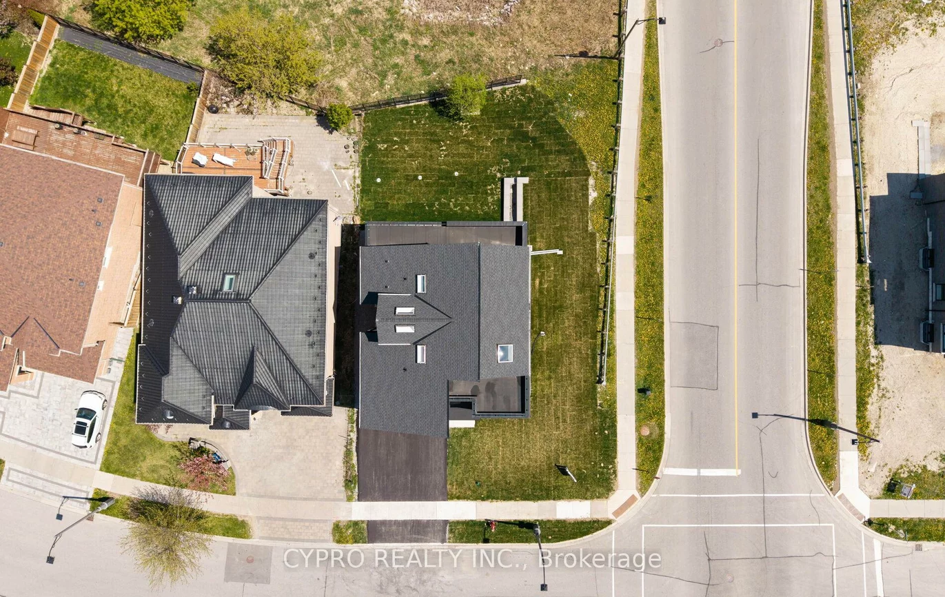 88, Cosford, Bayview Northeast, Aurora