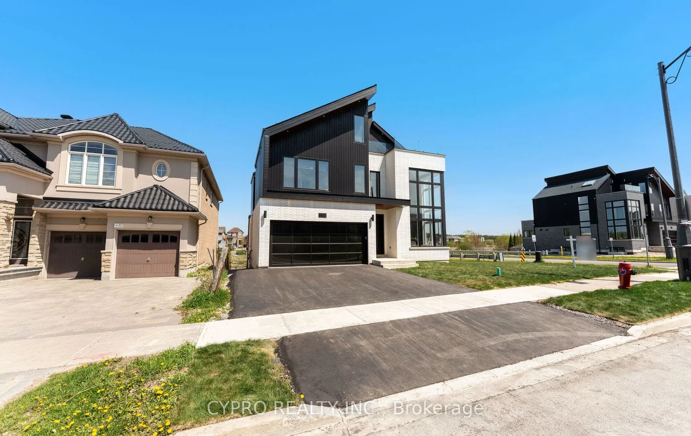 88, Cosford, Bayview Northeast, Aurora