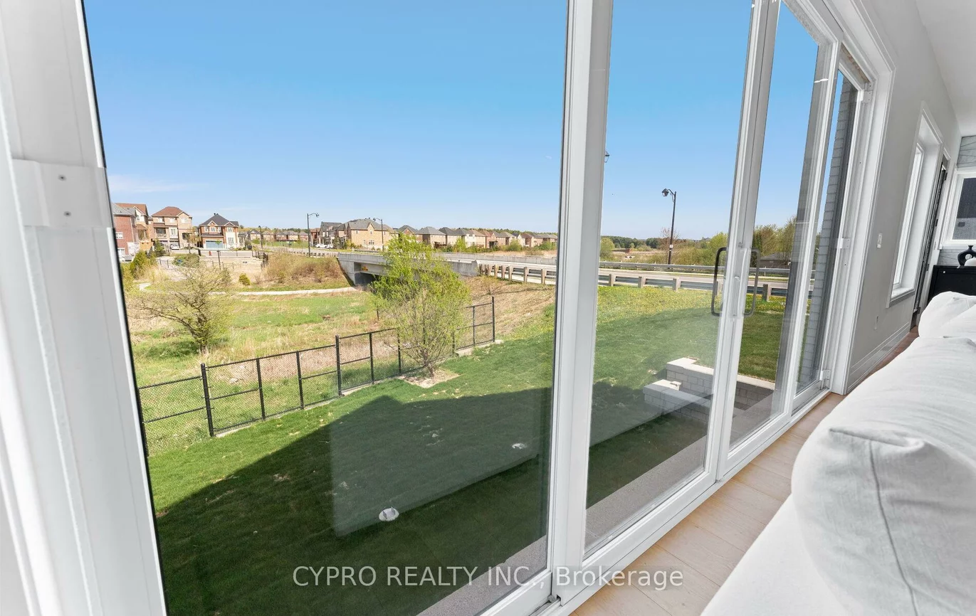 88, Cosford, Bayview Northeast, Aurora