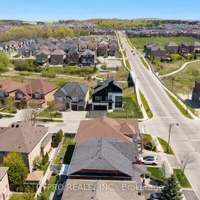 88, Cosford, Bayview Northeast, Aurora