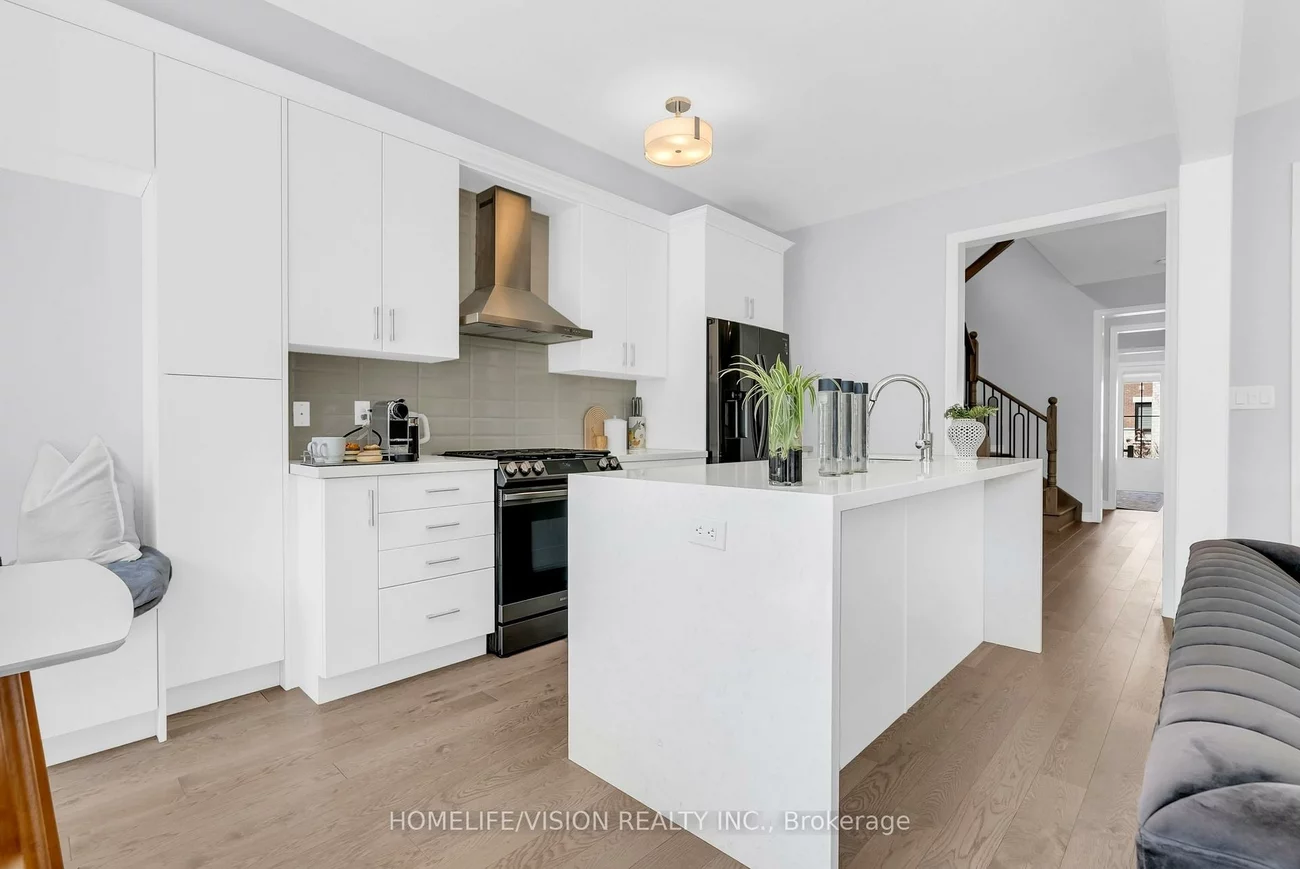 35, Pine Hill, Aurora Estates, Aurora