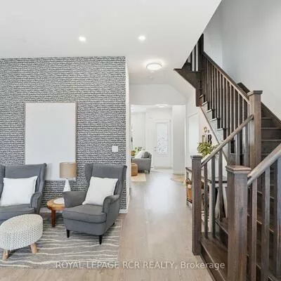 1202, Wellington, Bayview Northeast, Aurora