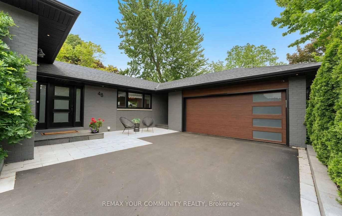 48, Royal, Aurora Village, Aurora