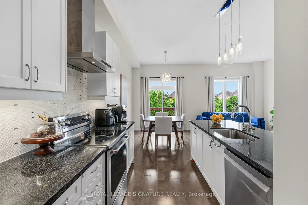 116, Elyse, Bayview Northeast, Aurora