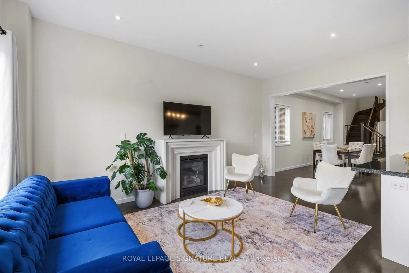 116, Elyse, Bayview Northeast, Aurora