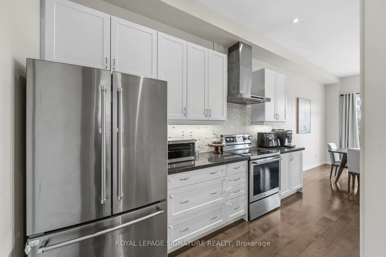 116, Elyse, Bayview Northeast, Aurora