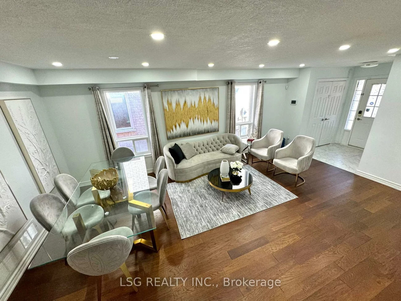 20, Hollidge, Bayview Wellington, Aurora
