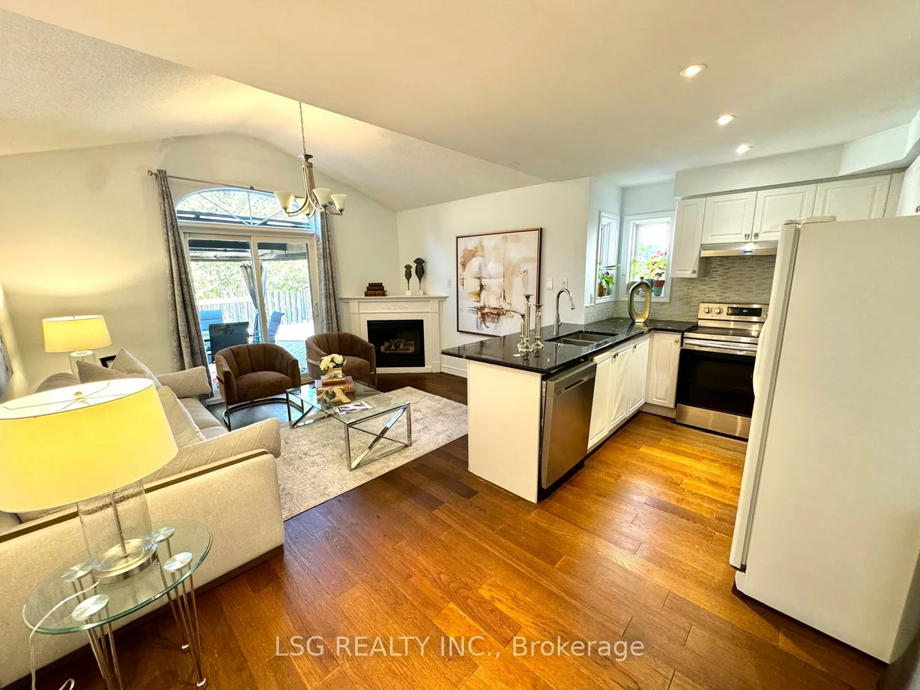 20, Hollidge, Bayview Wellington, Aurora