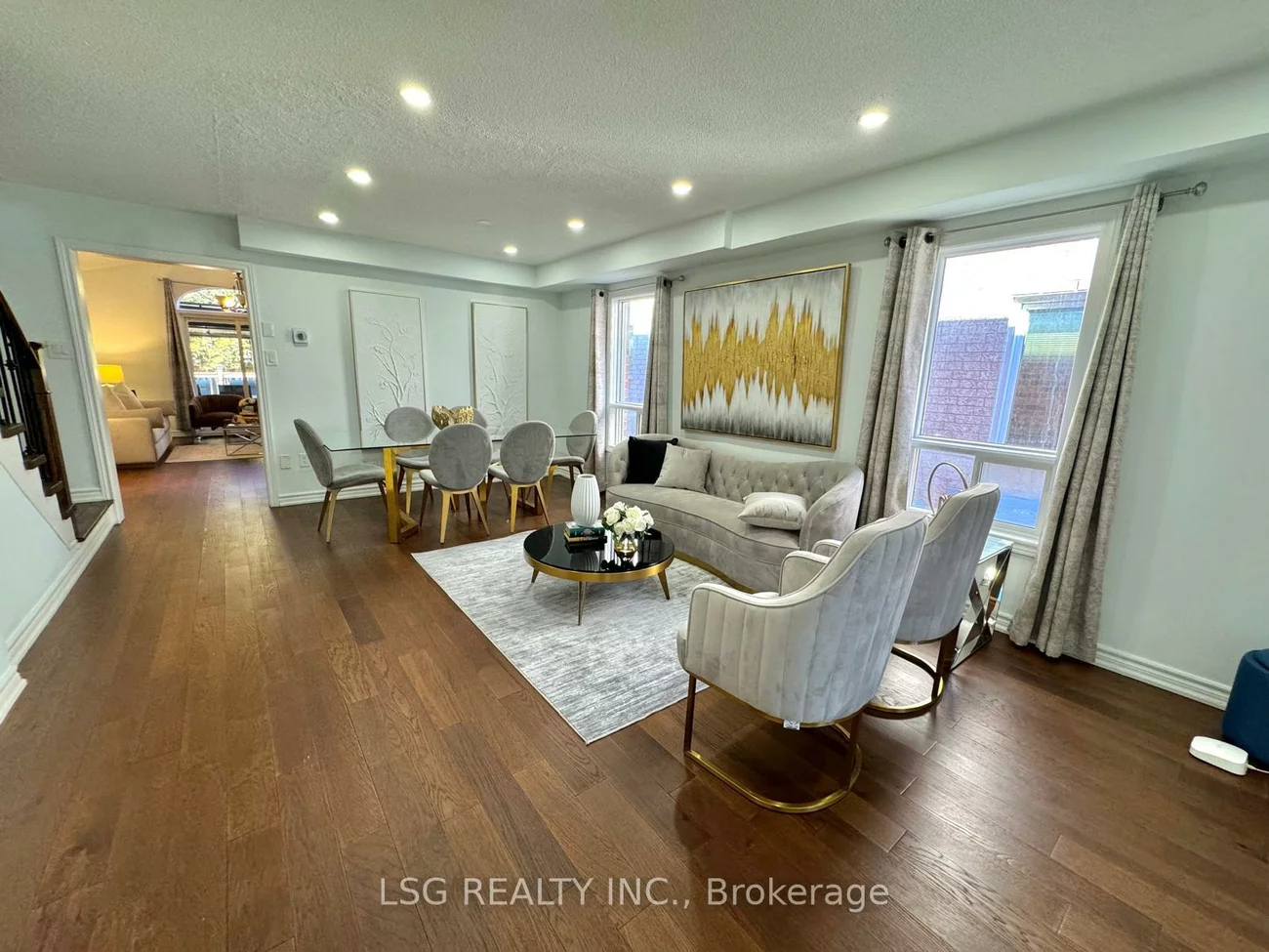 20, Hollidge, Bayview Wellington, Aurora