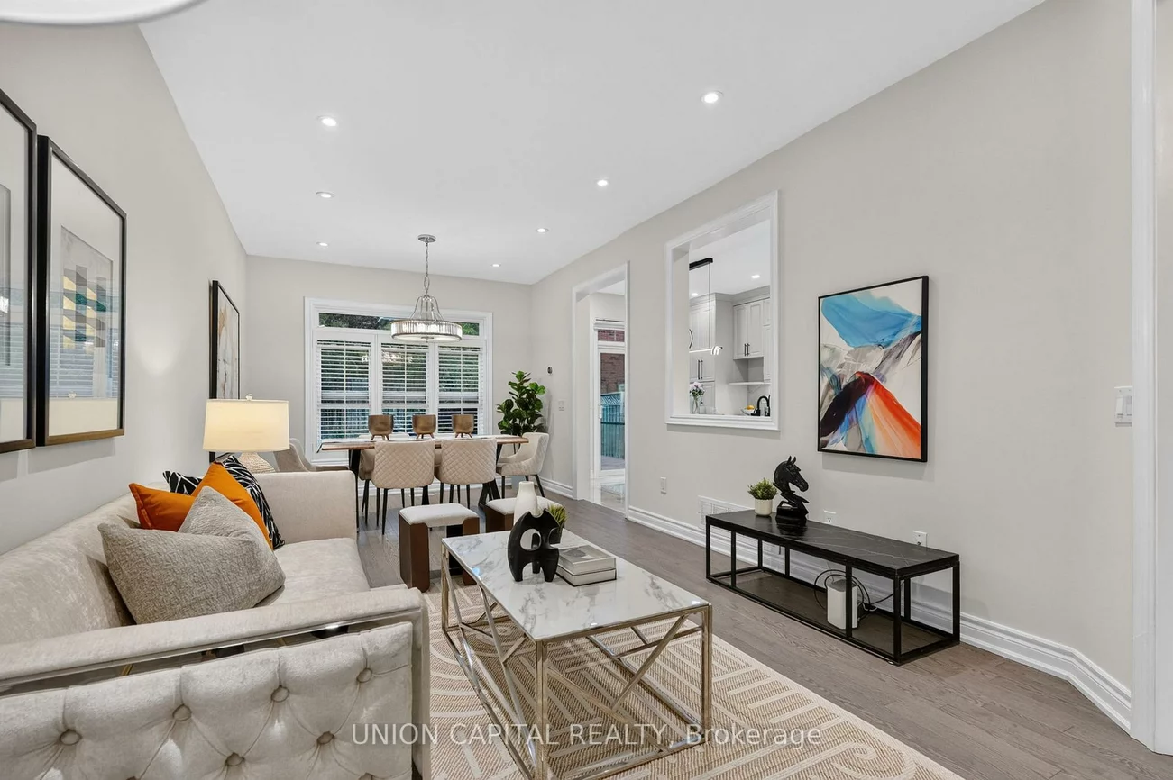 9, Ballymore, Bayview Wellington, Aurora