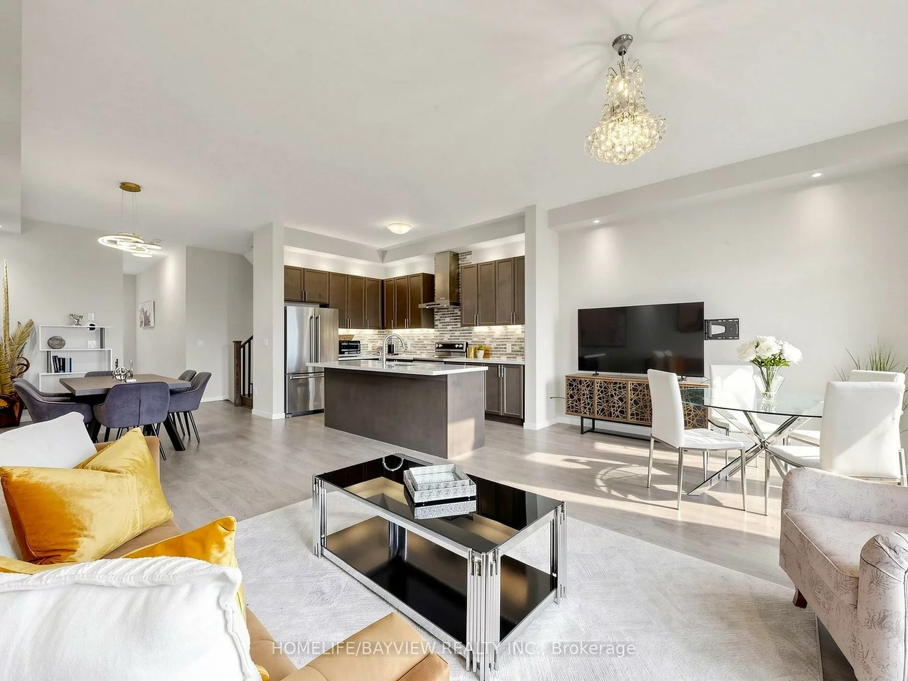 240, Elyse, Bayview Northeast, Aurora