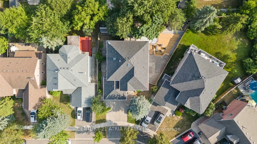 33, Autumn, Aurora Heights, Aurora
