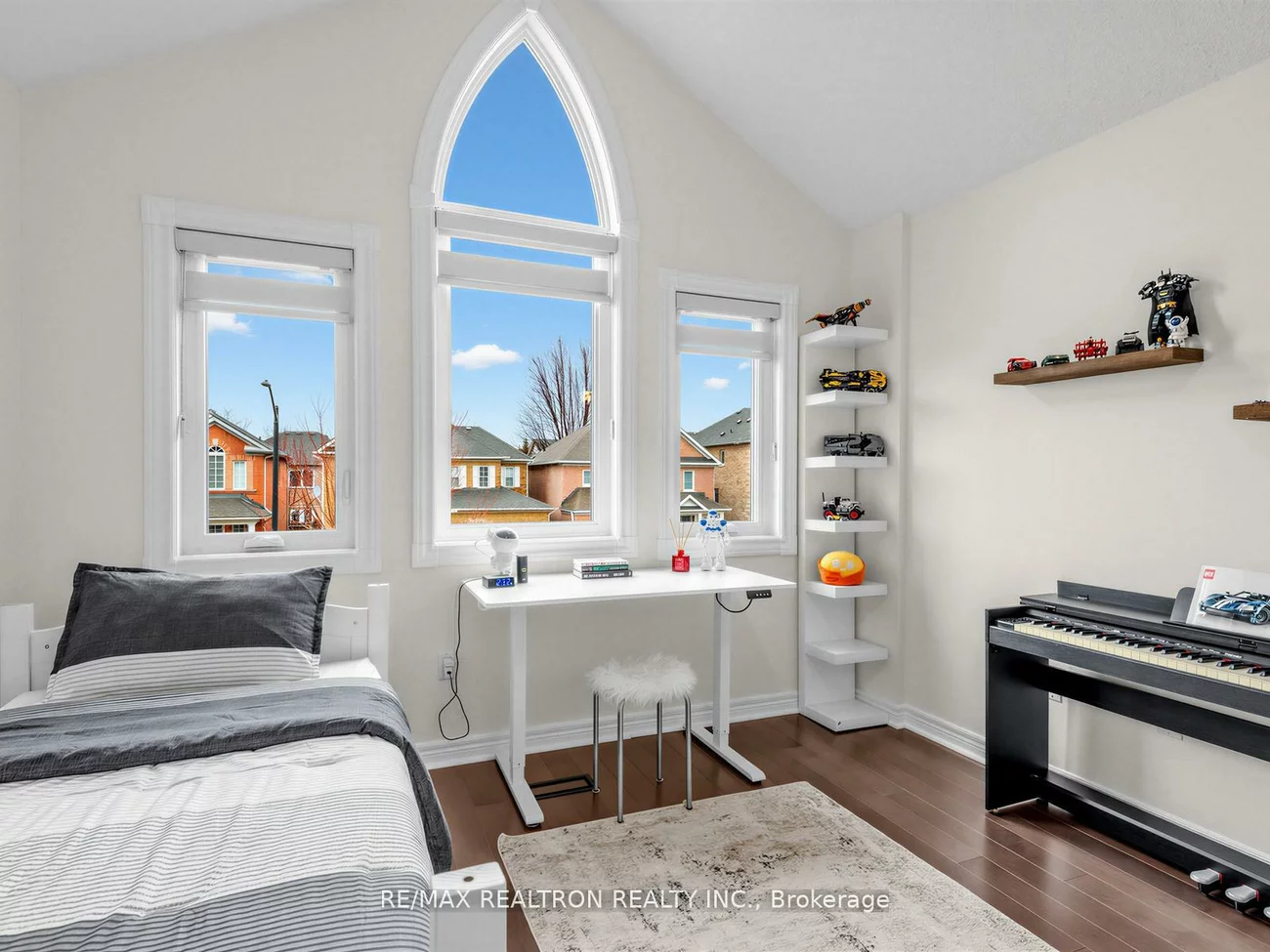 57, Skipton, Bayview Wellington, Aurora