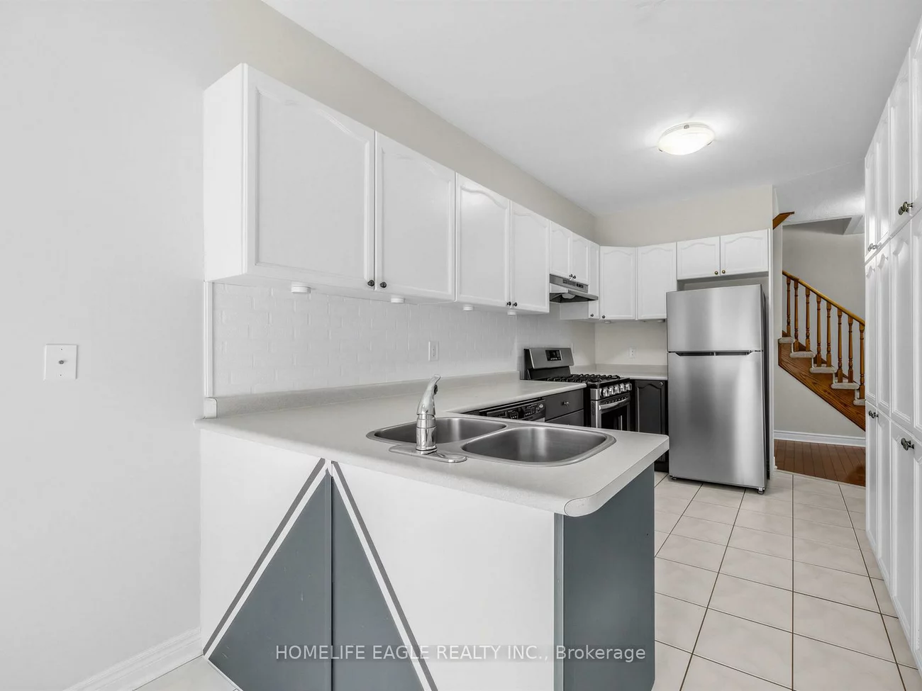 101, Downey, Bayview Wellington, Aurora