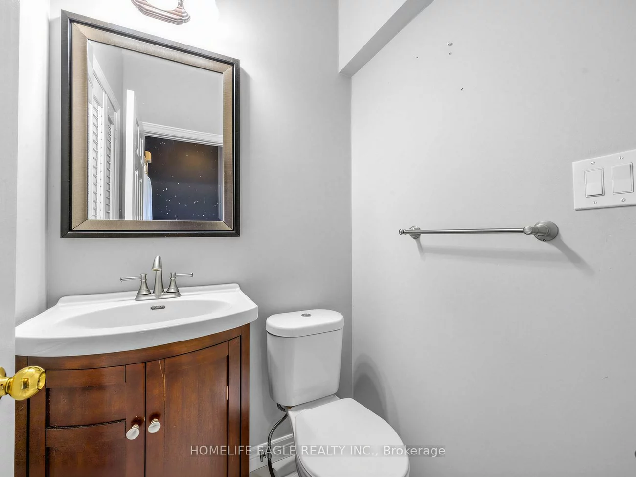 101, Downey, Bayview Wellington, Aurora